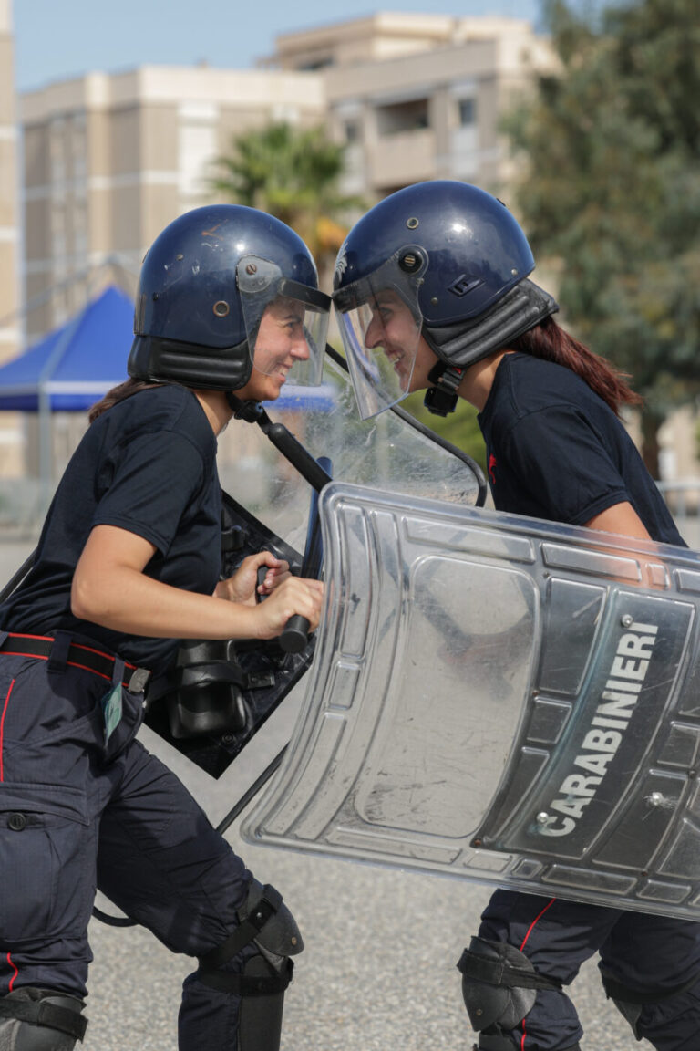 Allievi della Scuola Carabinieri durante le attività di addestramento