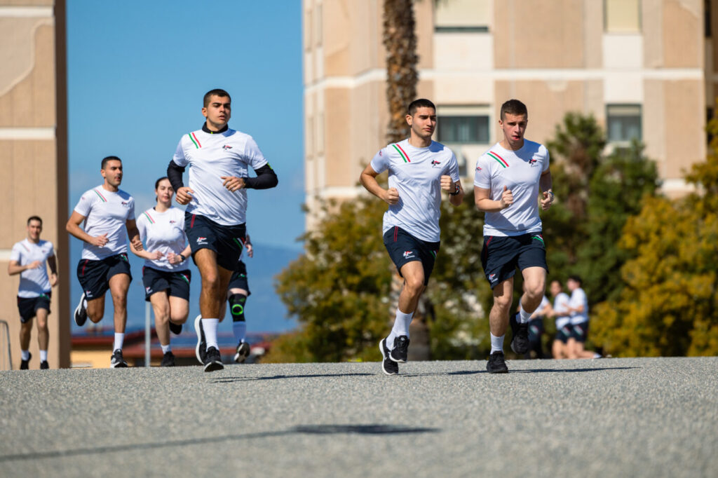 Allievi della Scuola Carabinieri durante l'attività fisica
