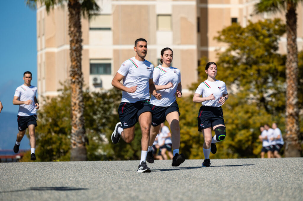 Allievi della Scuola Carabinieri durante l'attività fisica