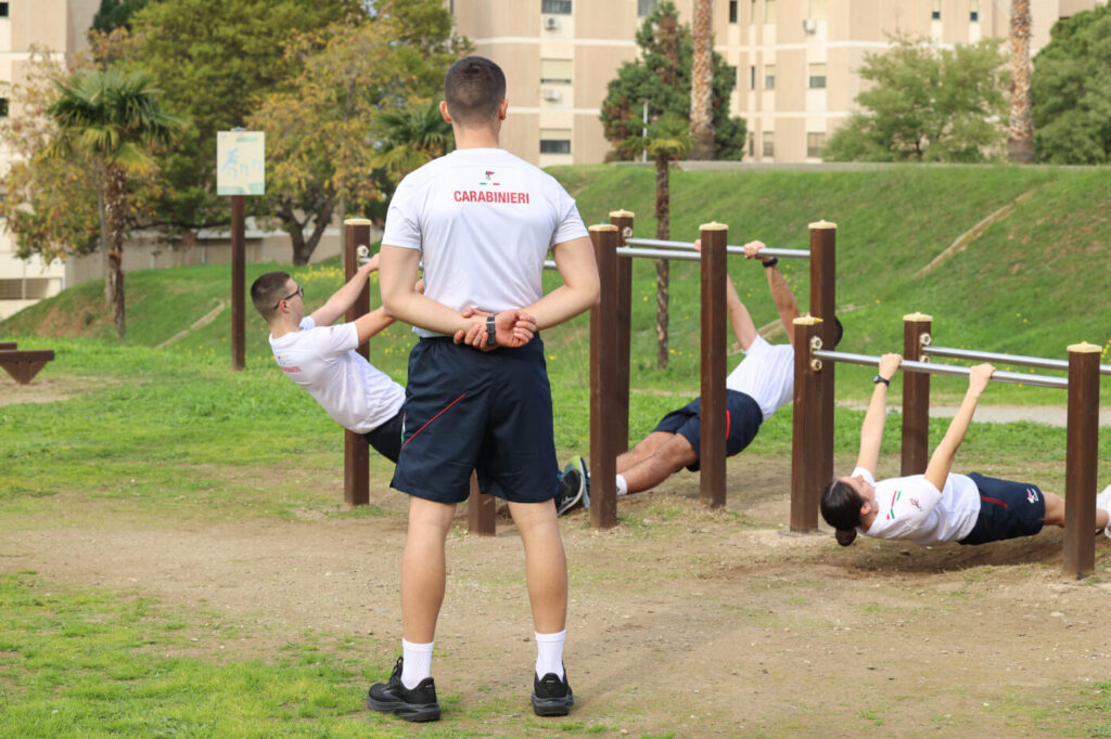 Allievi della Scuola Carabinieri durante l'attività fisica